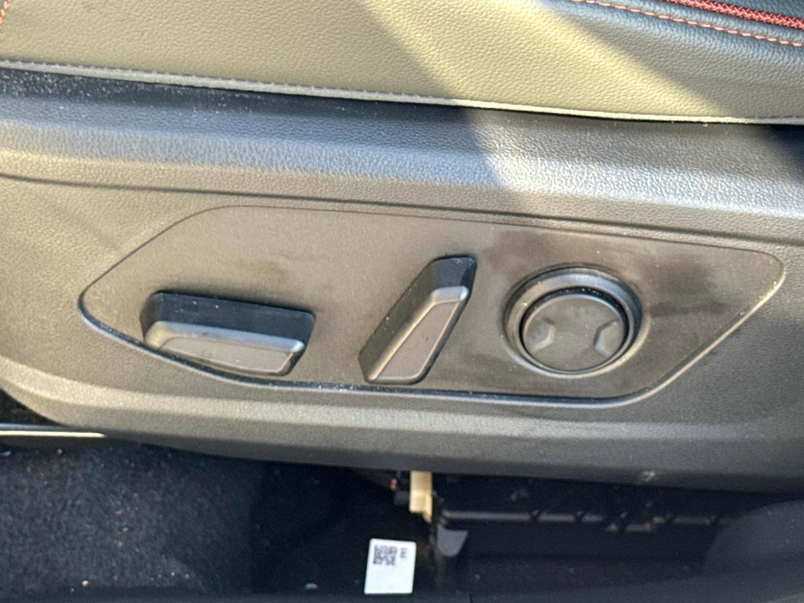 Used 2024 Hyundai Santa Cruz Limited image 19