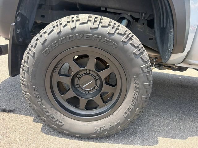 Used 2021 Toyota Tacoma TRD Off-Road AWD/4WD image 4