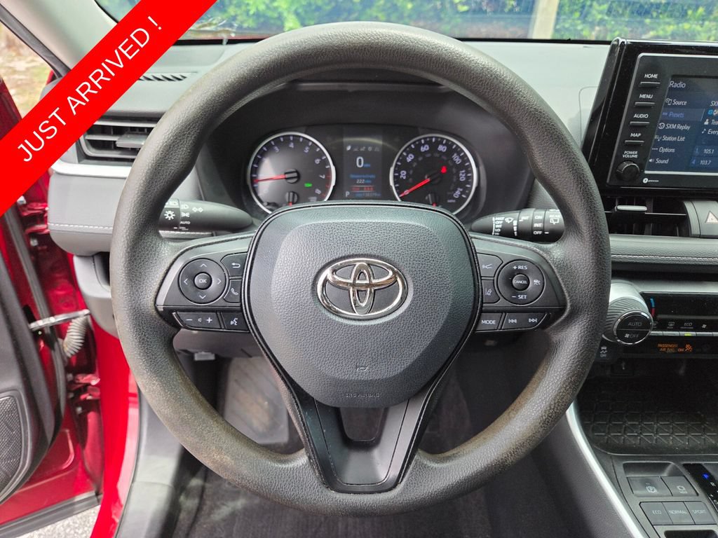 Used 2022 Toyota RAV4 XLE FWD image 29