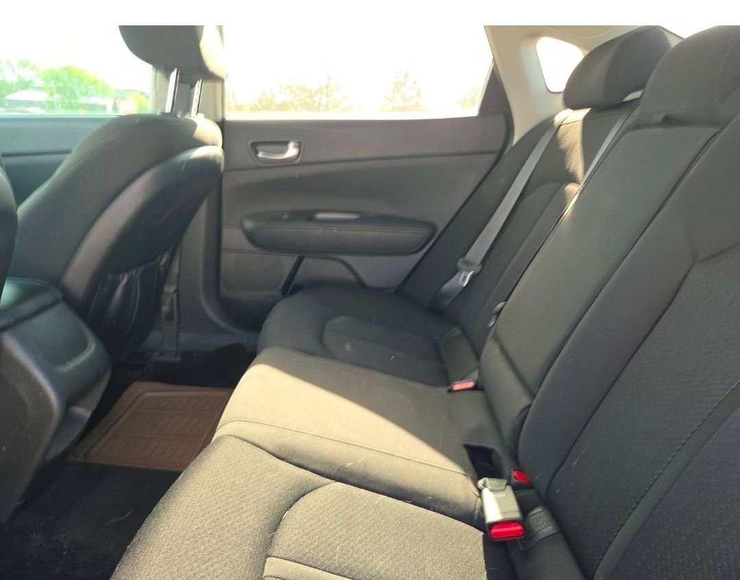 Used 2018 Kia Optima LX w/ Convenience Package FWD image 10