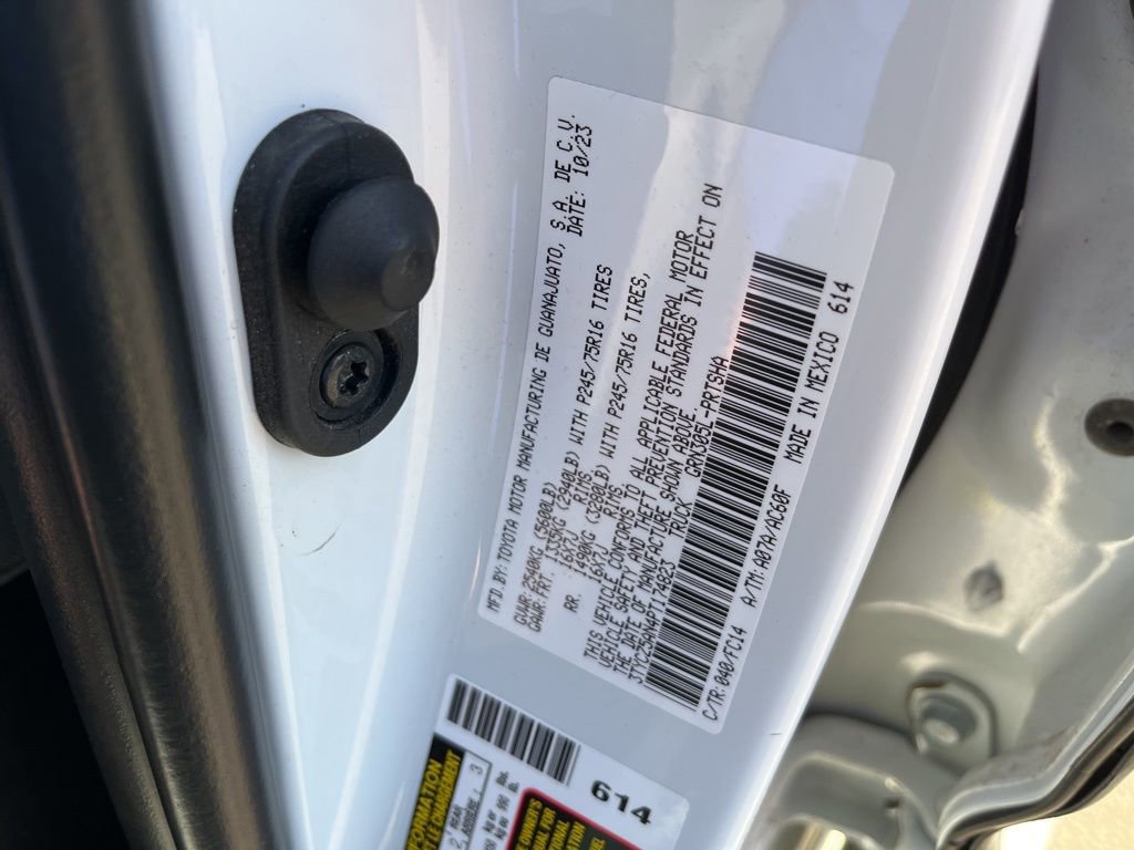 Used 2023 Toyota Tacoma SR5 w/ Technology Package image 23