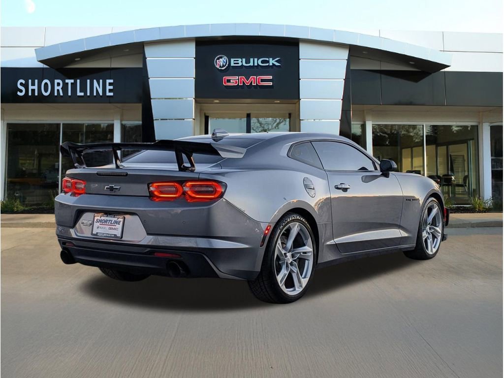 Used 2020 Chevrolet Camaro SS image 3