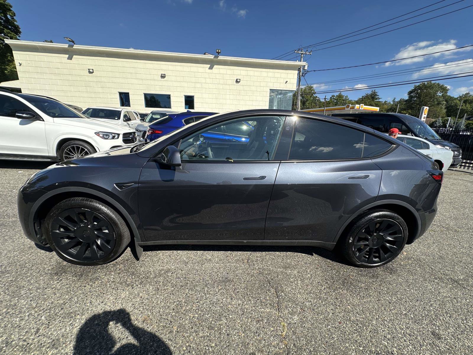 Used 2024 Tesla Model Y Long Range image 5