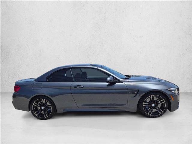 Used 2018 BMW M4 Convertible RWD image 4