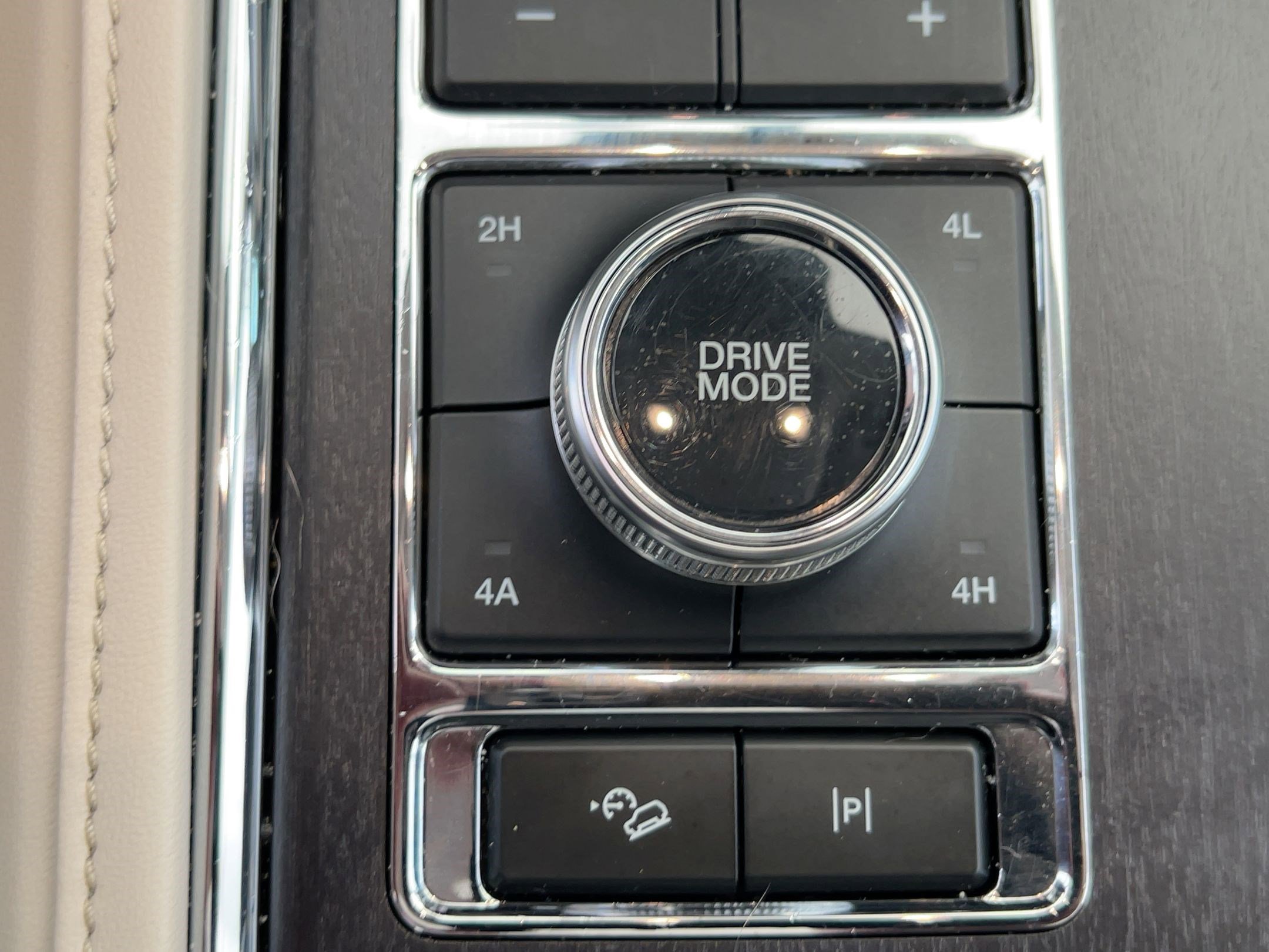 Used 2024 Ford Expedition Max Platinum image 18