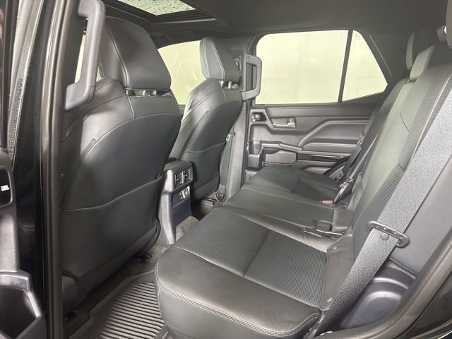 Used 2025 Toyota 4Runner Limited image 12