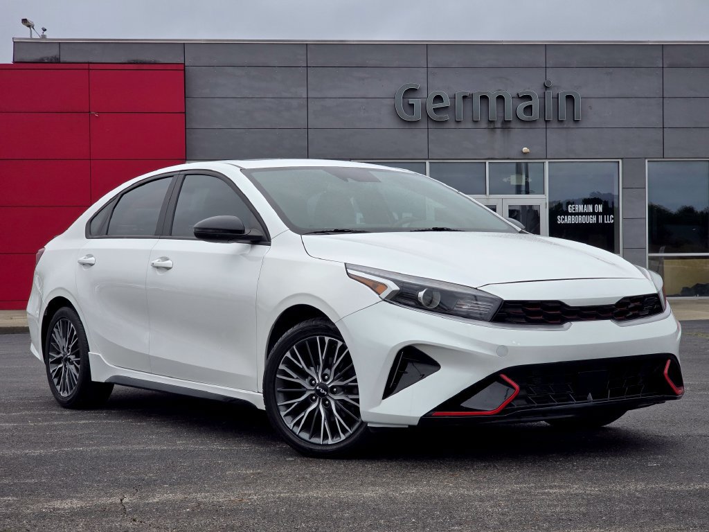 Used 2023 Kia Forte GT-Line w/ GT-Line Premium Package FWD image 2