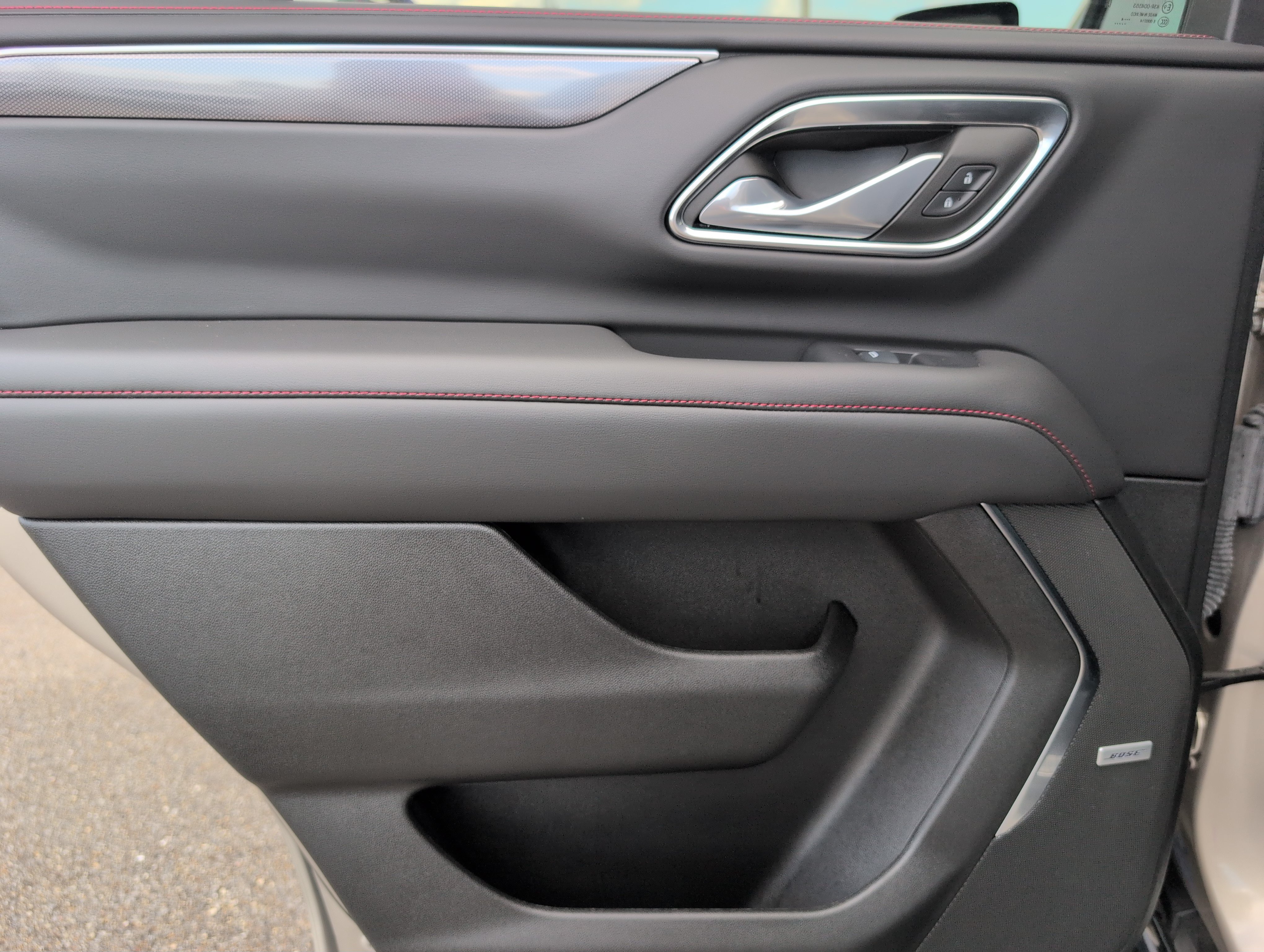 Used 2024 Chevrolet Tahoe RST RWD image 34