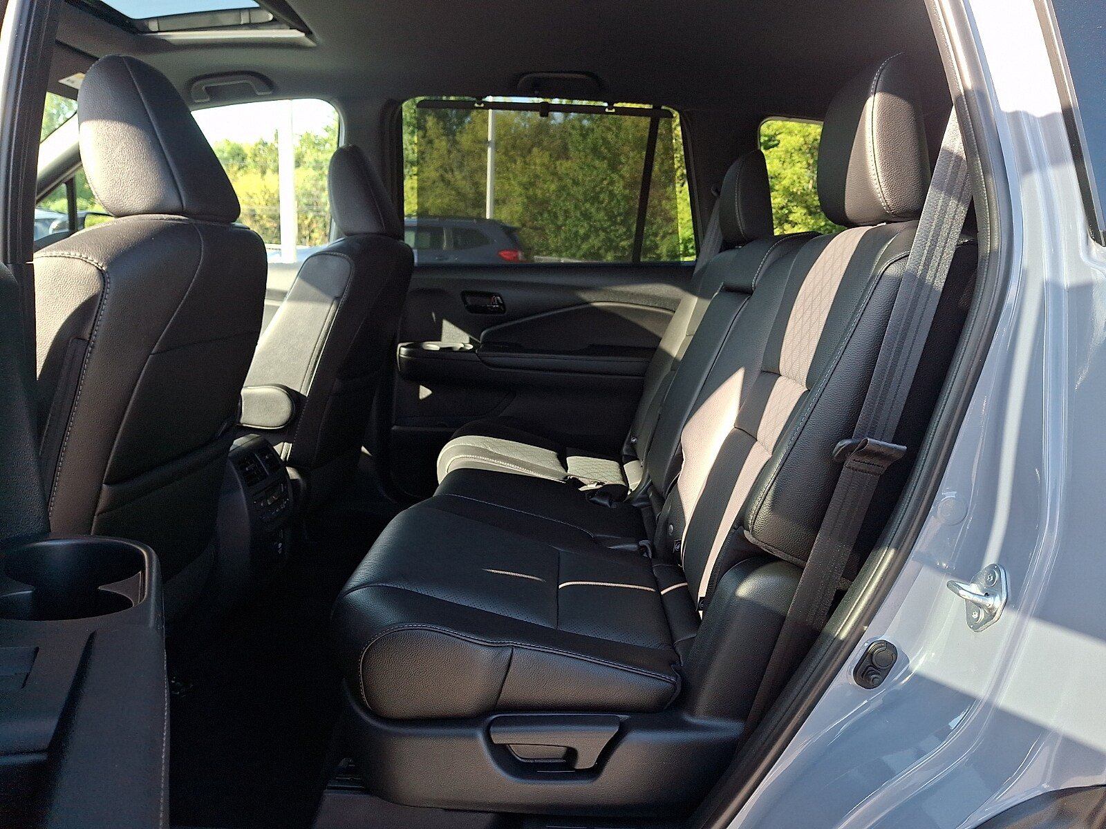 Used 2023 Honda Passport Elite image 10