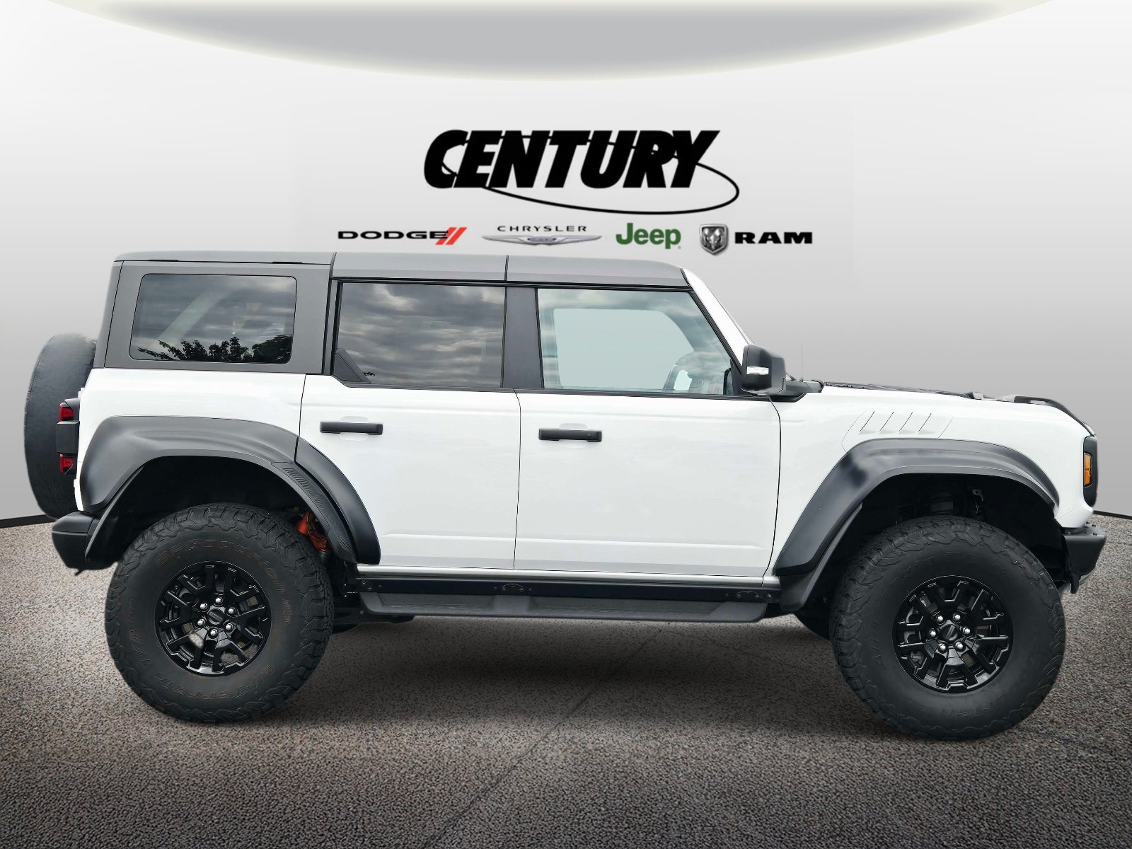 Used 2023 Ford Bronco Raptor AWD/4WD image 2