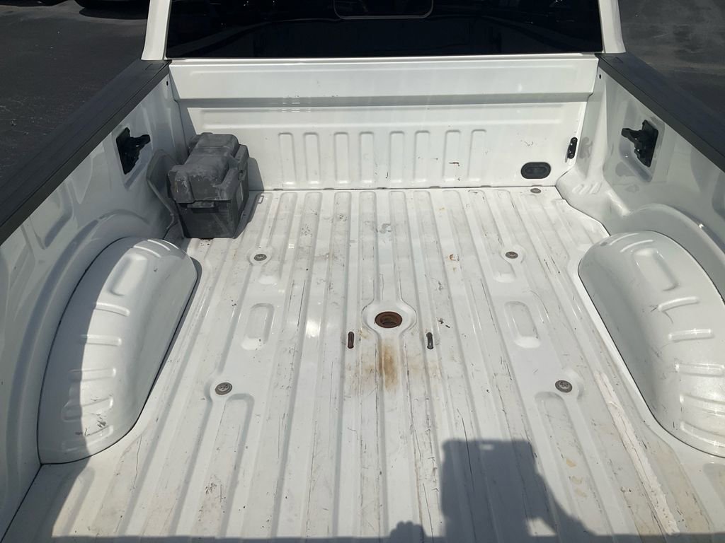 Used 2020 Ford F350 Platinum w/ FX4 Off-Road Package AWD/4WD image 11