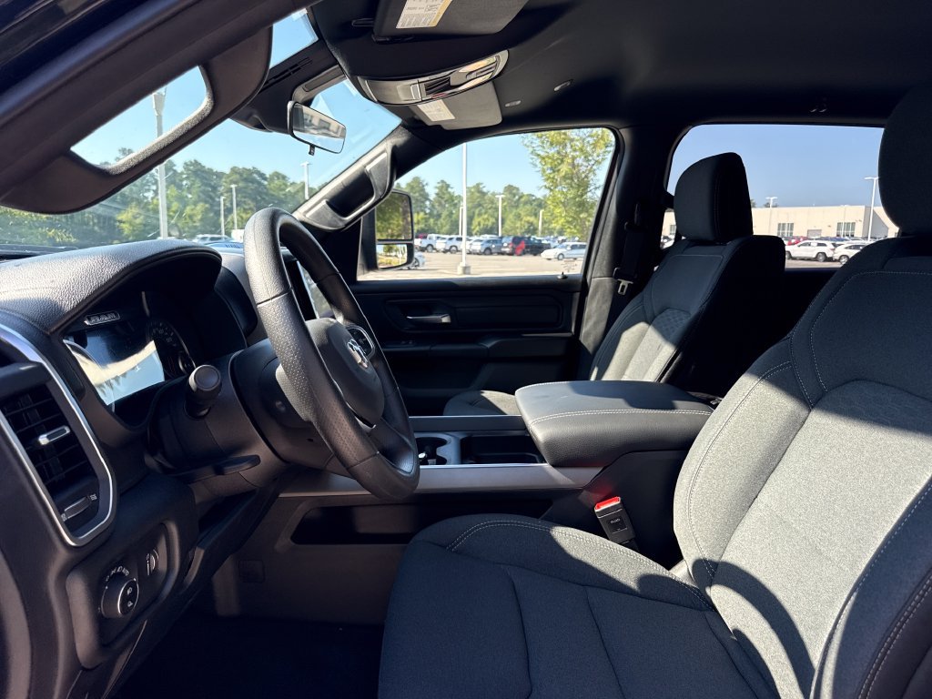 Used 2026 RAM 1500 Express AWD/4WD image 12