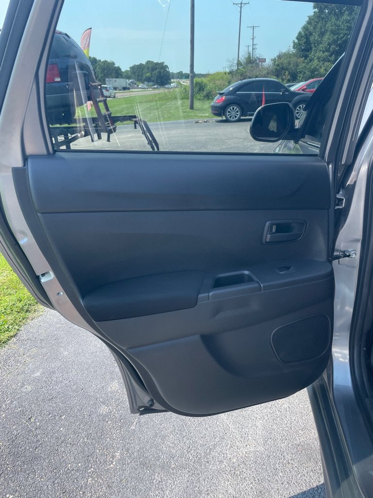 Used 2015 Mitsubishi Outlander Sport ES FWD image 15