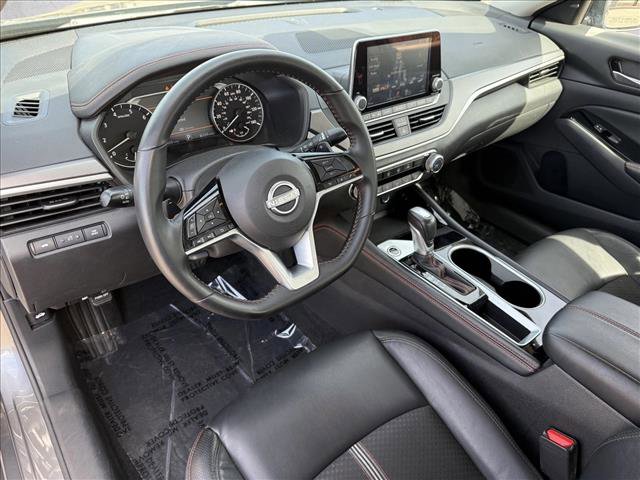 Used 2025 Nissan Altima 2.5 SR image 9