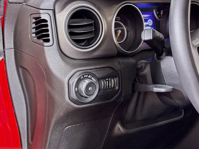 Used 2019 Jeep Wrangler Sport AWD/4WD image 8