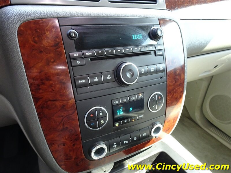 Used 2011 Chevrolet Silverado 2500 LTZ w/ LTZ Plus Package AWD/4WD image 23