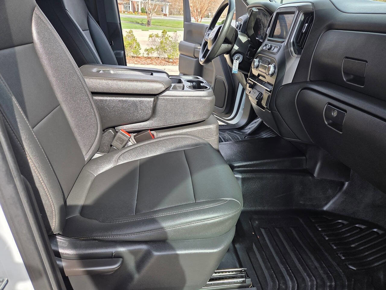 Used 2023 GMC Sierra 3500 Pro w/ Convenience Package image 13