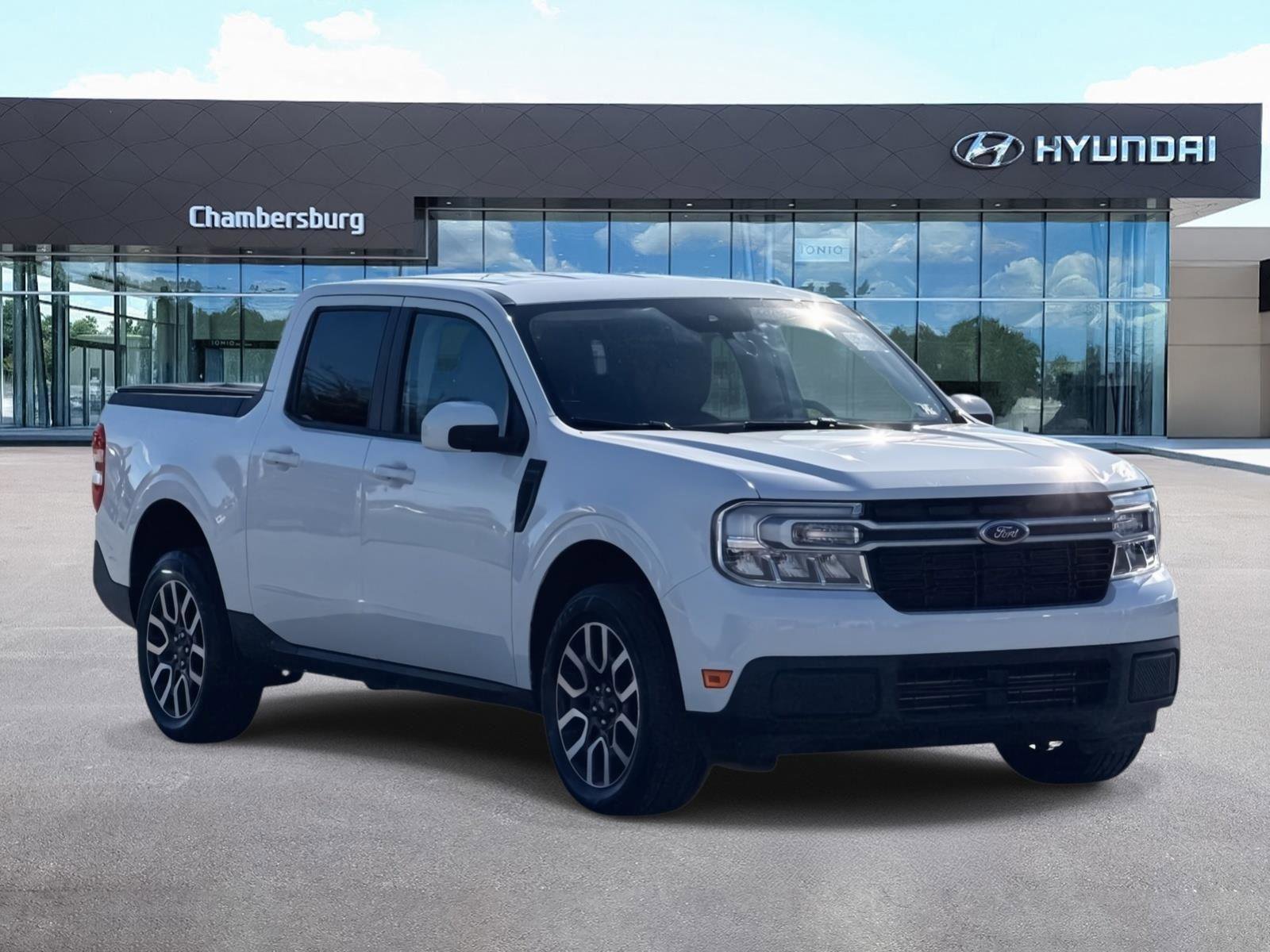 Used 2022 Ford Maverick Lariat image 1