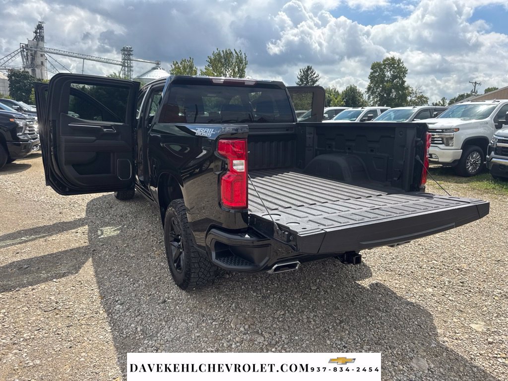 Used 2023 Chevrolet Silverado 1500 LT Trail Boss AWD/4WD image 12