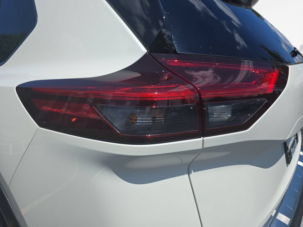 Used 2023 Nissan Rogue SL w/ SL Premium Package AWD/4WD image 34