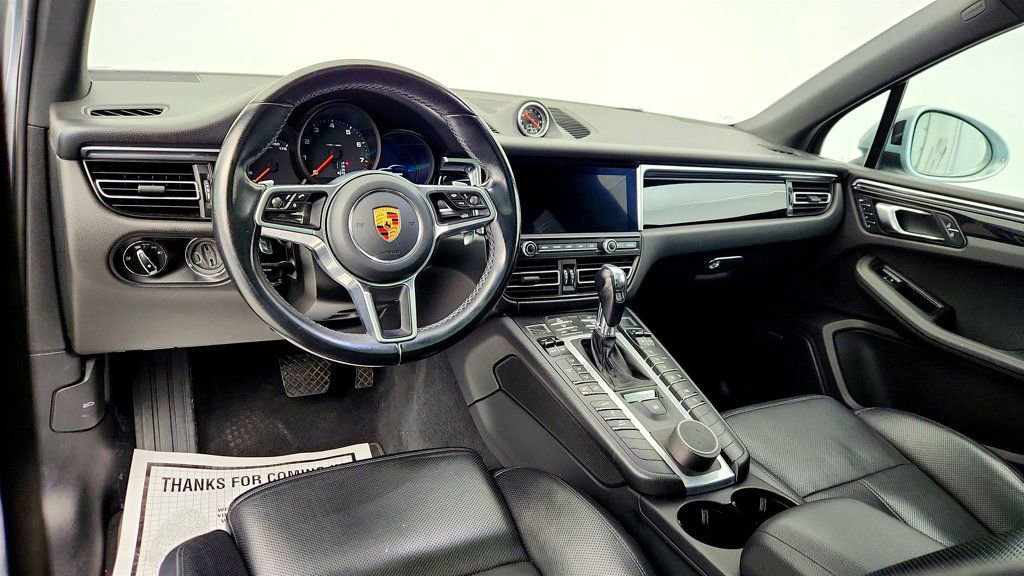 Used 2020 Porsche Macan AWD with Premium Package Plus image 13