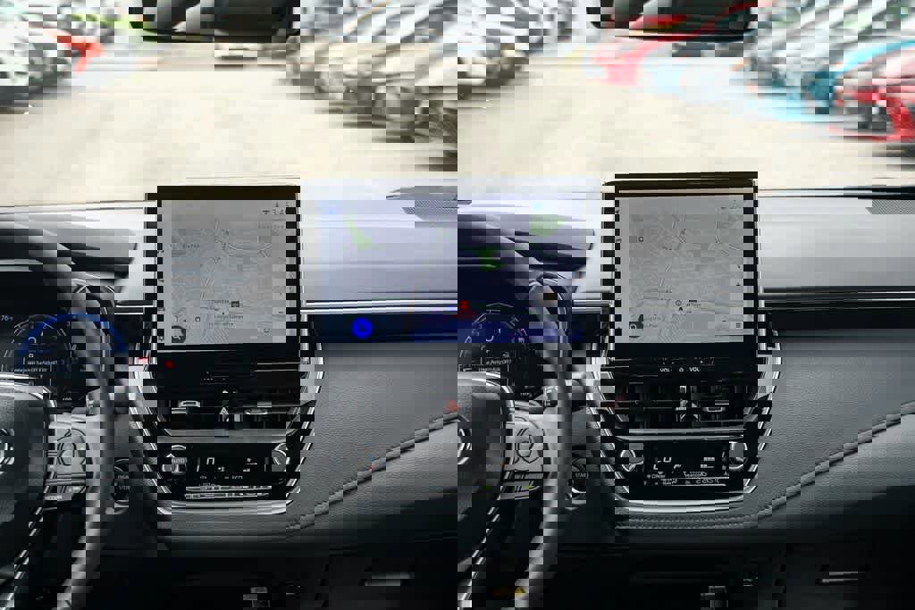 Used 2025 Toyota Corolla XSE image 13