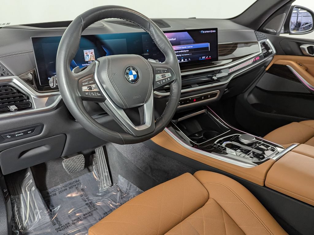Used 2026 BMW X5 xDrive40i AWD/4WD image 16