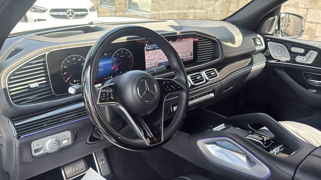 Certified 2024 Mercedes-Benz Maybach GLS 600 4MATIC image 38
