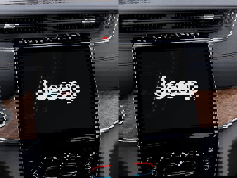 New 2025 Jeep Grand Cherokee L Summit w/ Obsidian Package image 34