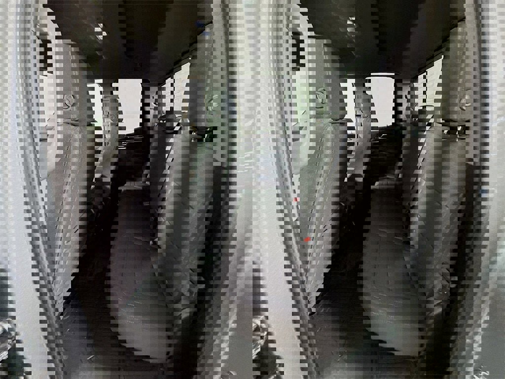 New 2026 GMC Sierra 1500 SLE w/ Preferred Package image 18