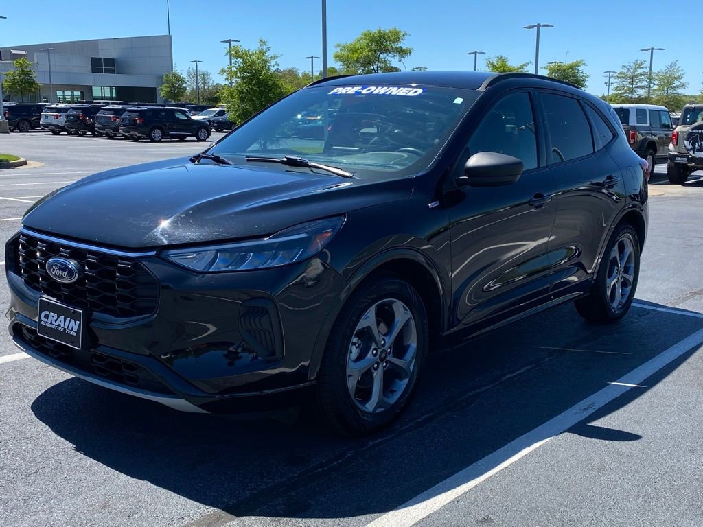 Certified 2023 Ford Escape ST-Line image 3