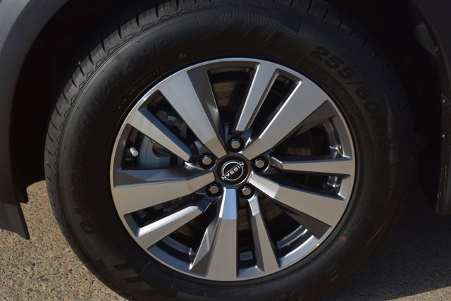 Used 2023 Nissan Pathfinder SL w/ Lighting Package (N92) AWD/4WD image 10