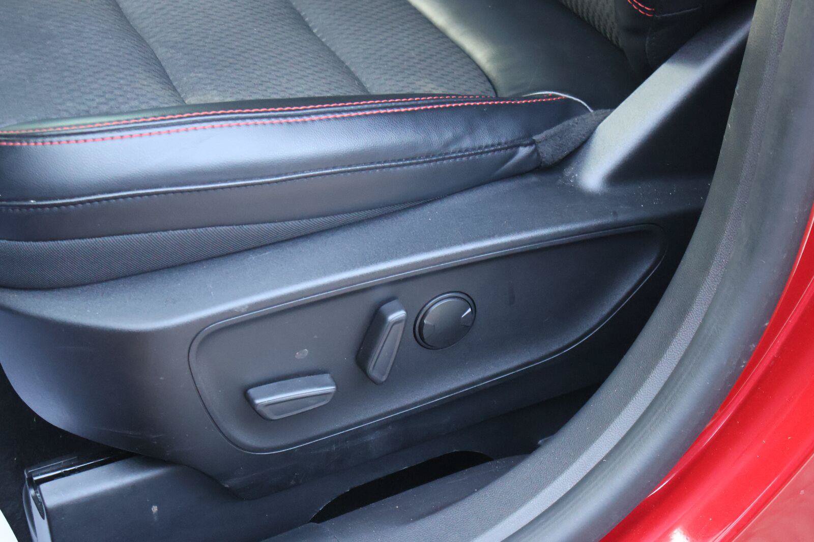 Used 2023 Ford Escape ST-Line w/ Tech Pack #1 FWD image 12