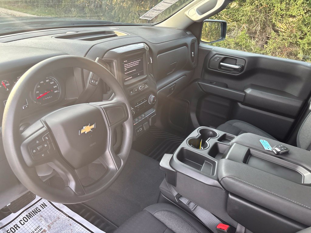 Used 2024 Chevrolet Silverado 1500 Custom w/ Turbomax Blackout Package AWD/4WD image 18