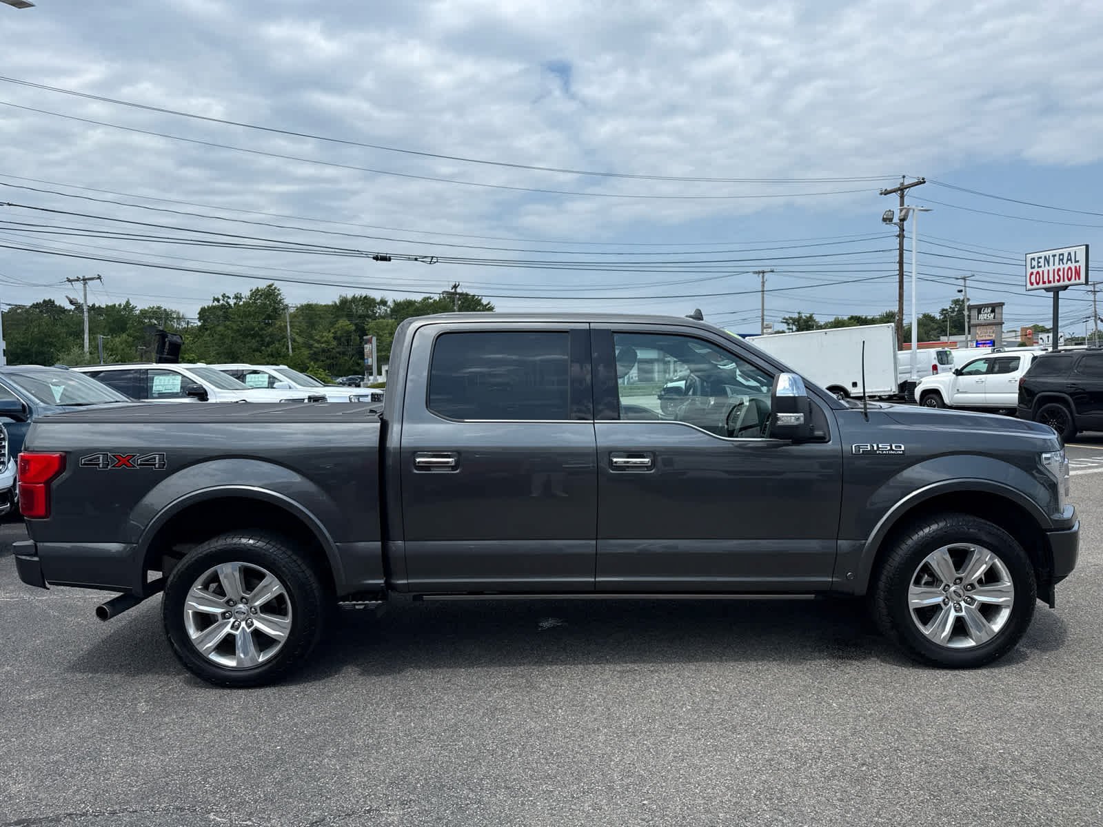Used 2019 Ford F150 Platinum w/ Equipment Group 701A Luxury AWD/4WD image 6
