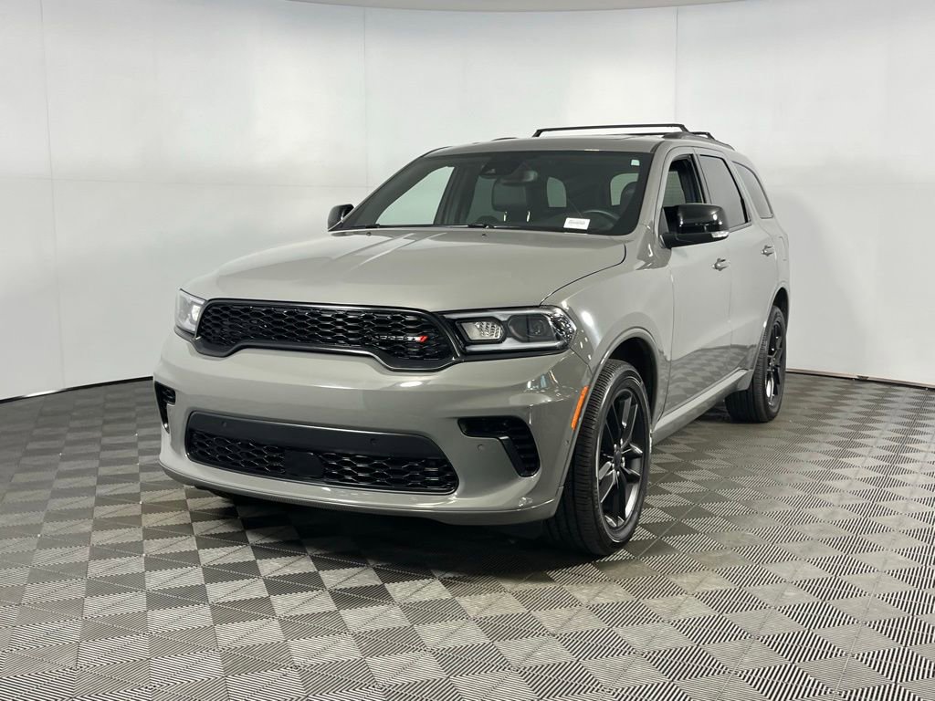 Used 2025 Dodge Durango GT AWD/4WD image 3