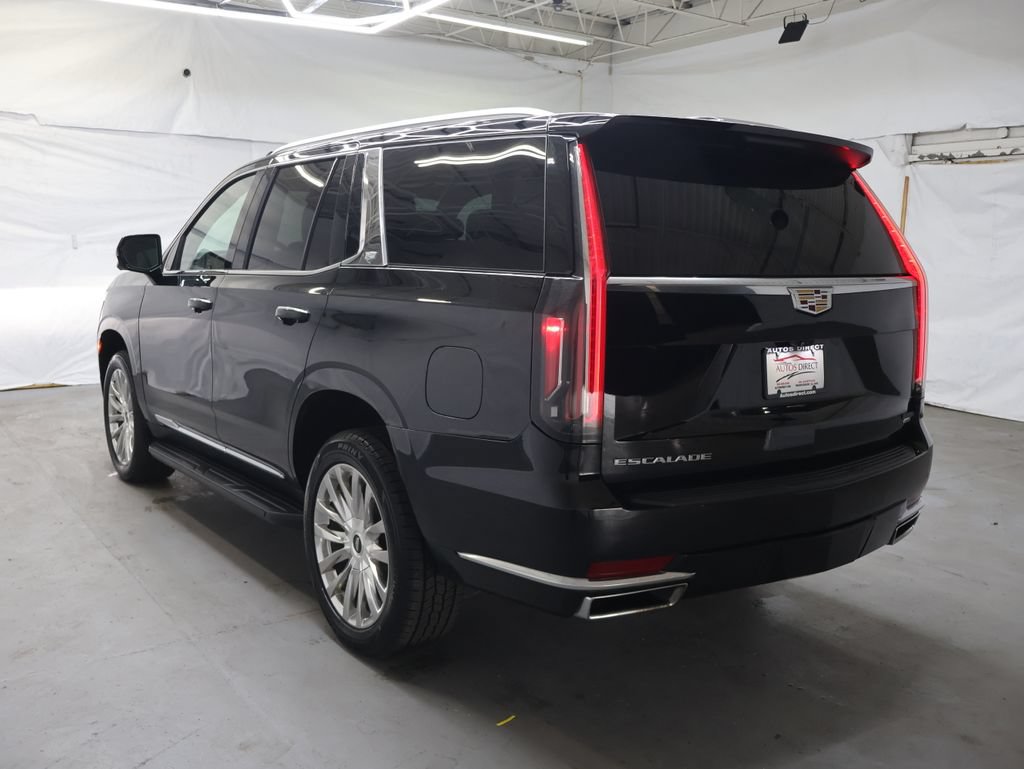 Used 2022 Cadillac Escalade Premium Luxury AWD/4WD image 5