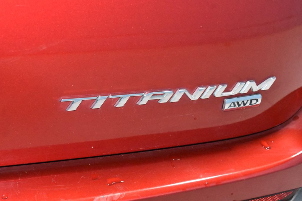 Used 2015 Ford Edge Titanium w/ Equipment Group 301A AWD/4WD image 31