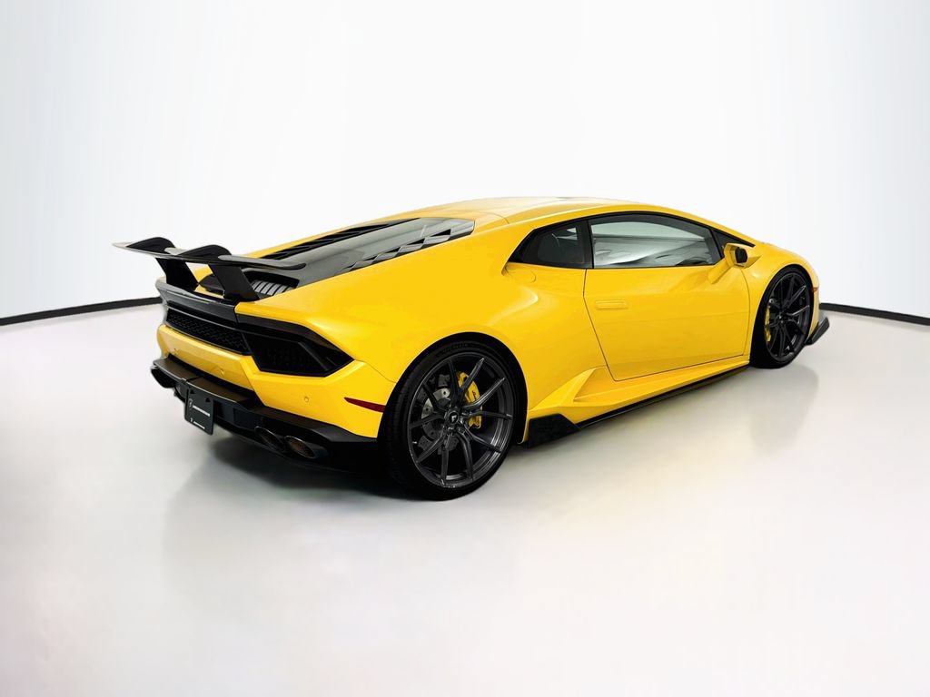 Used 2017 Lamborghini Huracan LP 580-2 RWD image 5