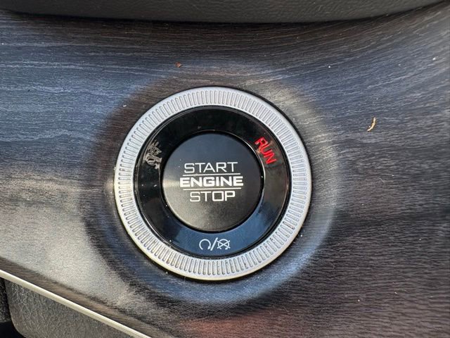 Used 2022 Jeep Grand Cherokee L Limited image 26