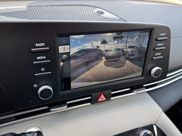 New 2026 Hyundai Elantra SEL Sport FWD image 10