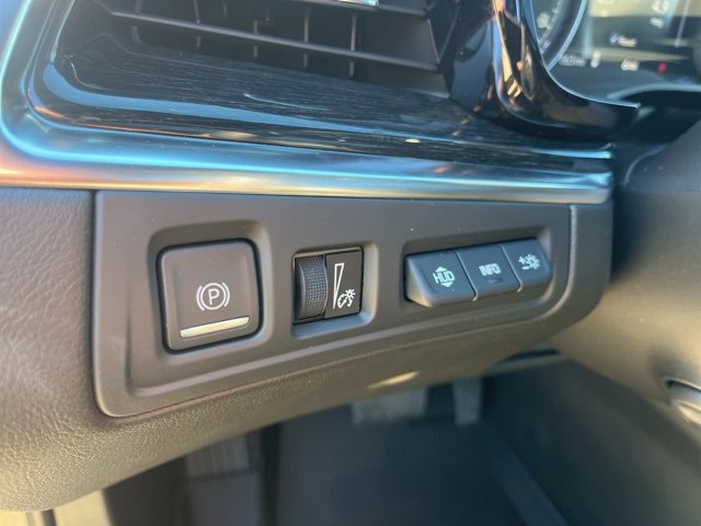 New 2026 Cadillac XT5 Premium Luxury w/ LPO, Floor Liner Package image 18