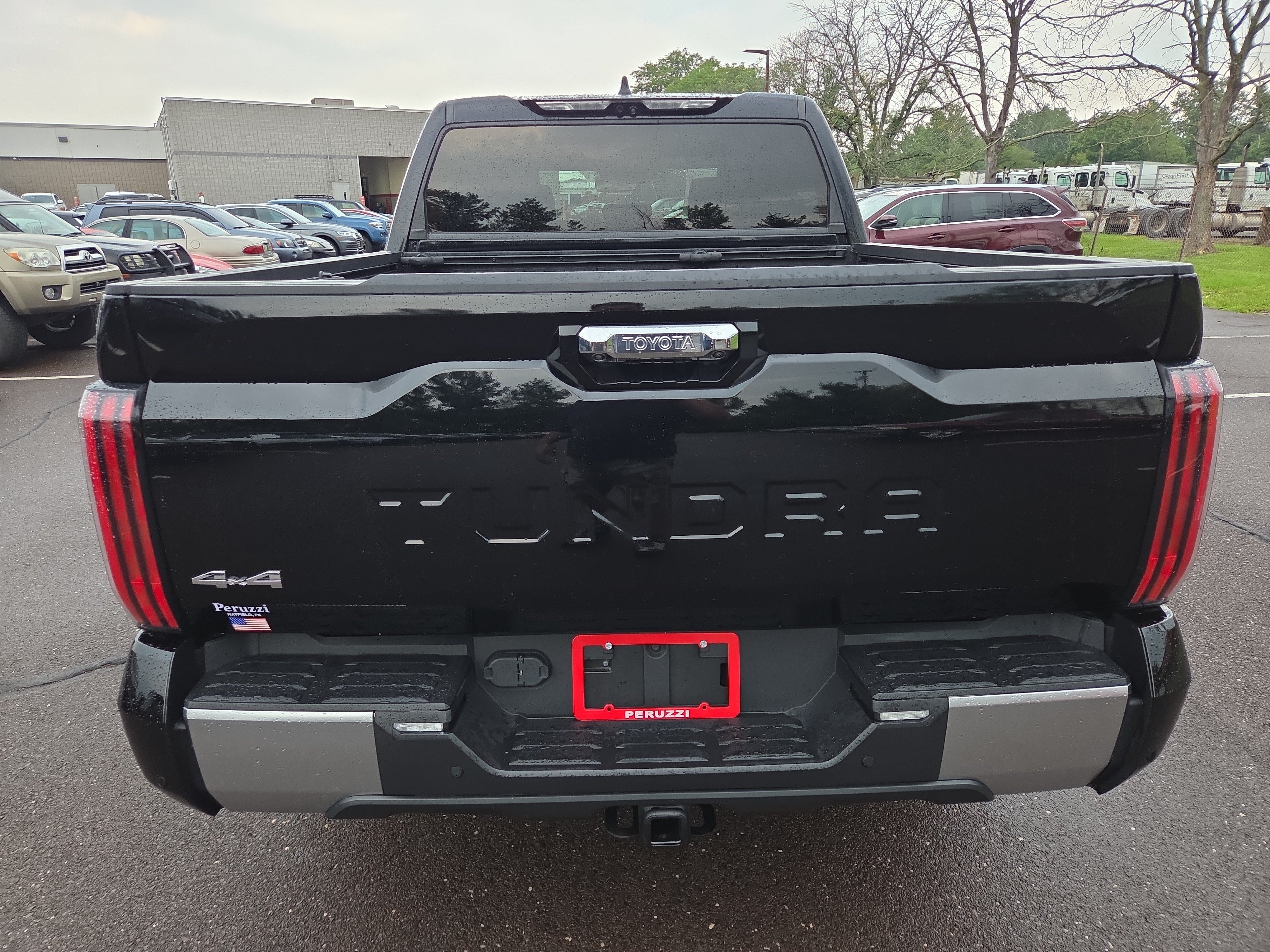 Used 2023 Toyota Tundra Limited AWD/4WD image 4