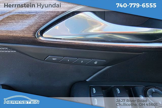 Used 2022 Buick Envision Avenir w/ Technology Package II AWD/4WD image 16