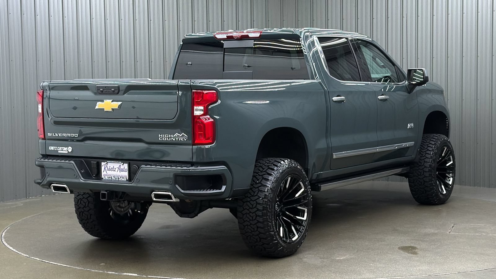Used 2026 Chevrolet Silverado 1500 High Country w/ High Country Premium Package AWD/4WD image 5
