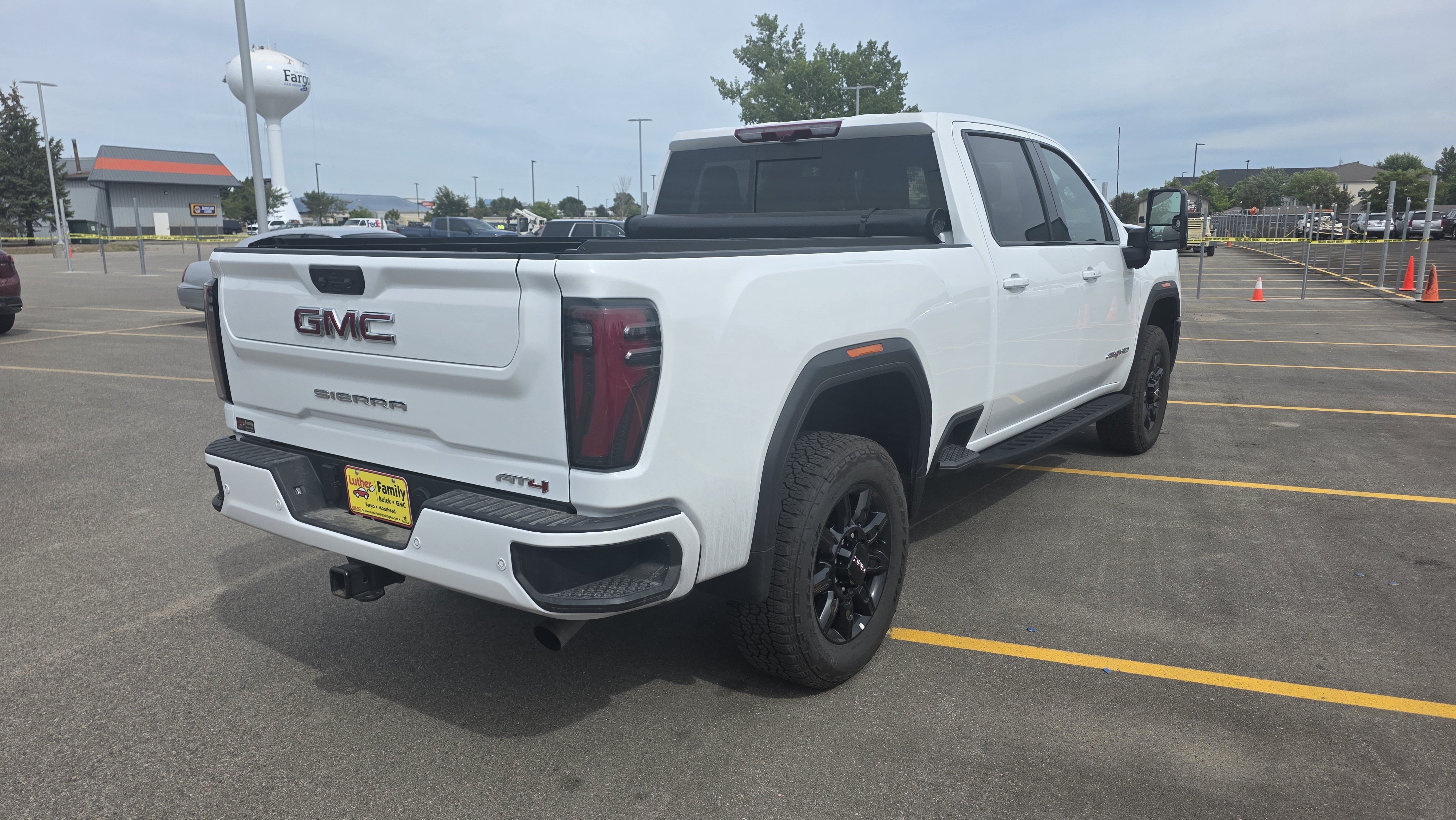 Used 2026 GMC Sierra 2500 AT4 w/ AT4 Premium Plus Package AWD/4WD image 6