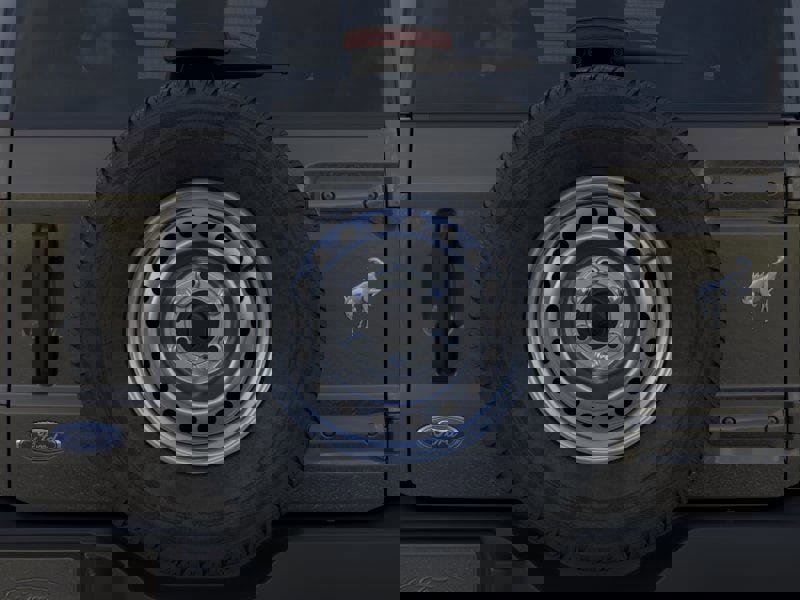 New 2025 Ford Bronco 4-Door image 24