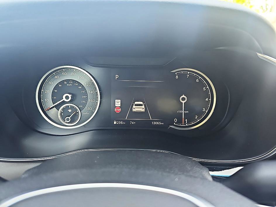 Used 2025 Genesis G70 3.3T Advanced RWD image 21