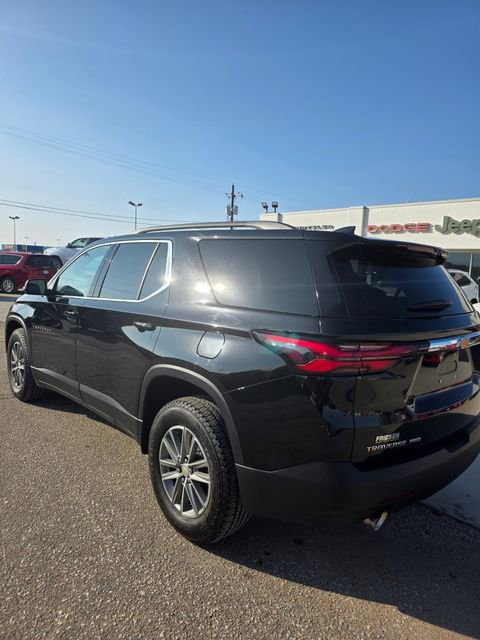 Used 2023 Chevrolet Traverse LT w/ Rear Camera Mirror Package image 6