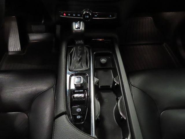 Used 2020 Volvo XC90 T5 Momentum FWD image 51